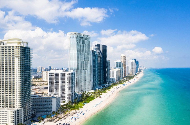 Andaz Miami Beach Now Open on the Waterfront Resort