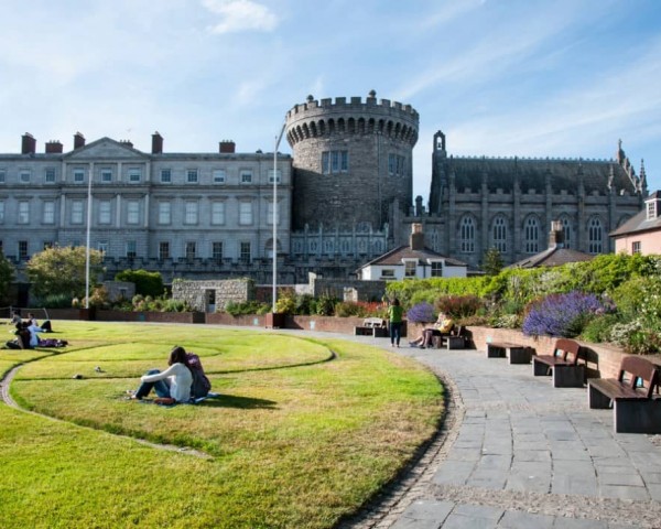 Free walking tours in Dublin during the spring and further