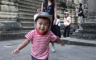 More Chinese Tourists Explore the Angkor Archaeological Park
